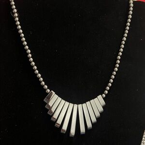 Elegant graduated tapered hematite beaded necklace